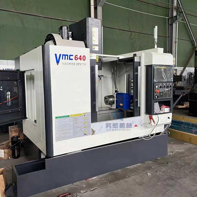 VMC640 Mesin Pusat Pemesinan Vertikal CNC Empat Poros 0