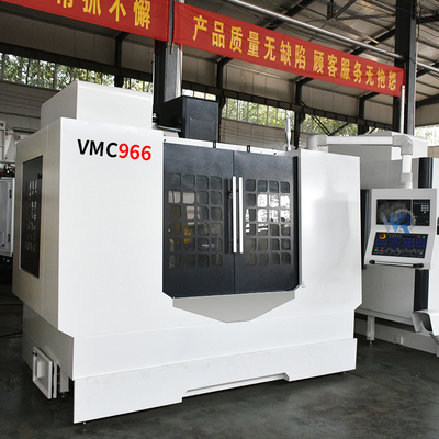 Fanuc CNC VMC Machine 3 Axis Machining Center Vmc966 Dengan Bt40 Spindle