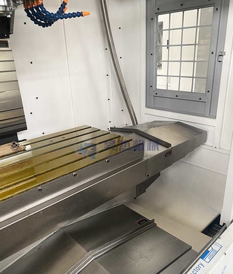 Pusat Pemesinan Vertikal Kontrol CNC 16/24 Tool Changer Kapasitas 1400 x 700mm