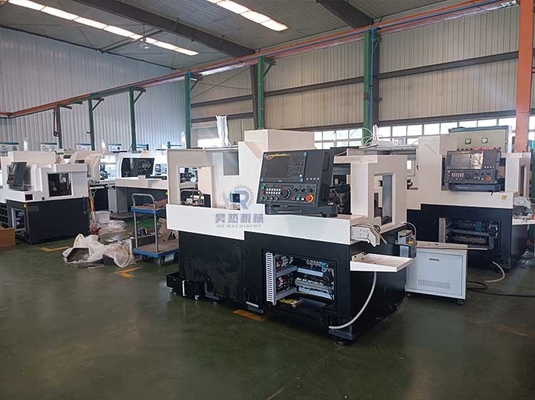 Otomatis Precision CNC Lathe Machine Dengan Fanuc SYNTECs Sistem Kontrol Sm205