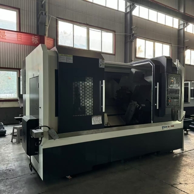 270mm X Axis Travel dan Φ32 Boring Tool Ukuran Mesin CNC Turning Desain yang ramah pengguna