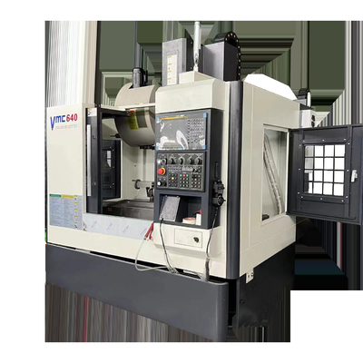 CNC Pusat Pemesinan Vertikal Kecil VMC640 Mesin Pusat Pemesinan Empat Poros